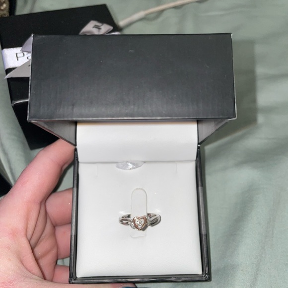 Paramount Ring - Picture 3 of 7